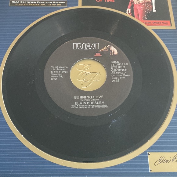 Elvis Presley Collectible - Picture 5 of 6